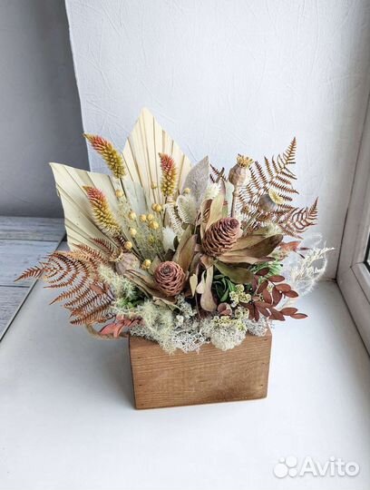 Композиция из сухоцветов