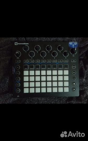 Novation Circuit грувбокс
