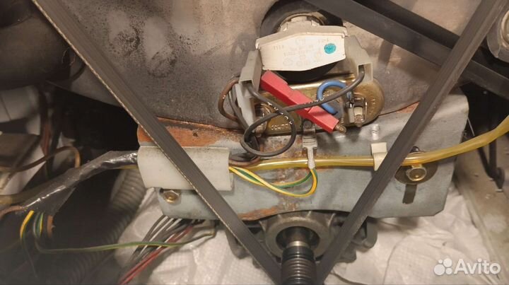 Запчасти к стиральной машинке Indesit WDN2296XW