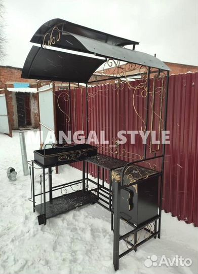 Мангал с крышей