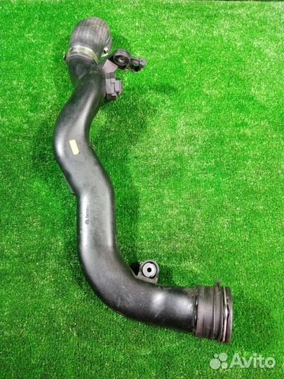 Патрубок интеркулера правый Volkswagen Golf 5 BLG