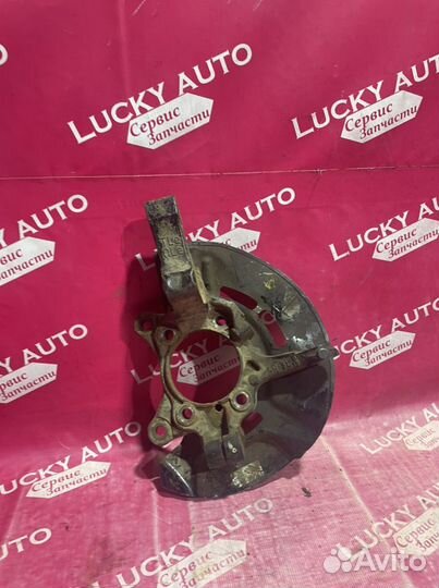 Кулак передний правый Kia Sportage 4 QL