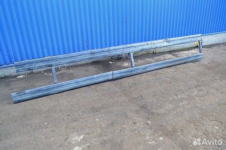 Боковой спойлер по раме, левый scania P-series (01