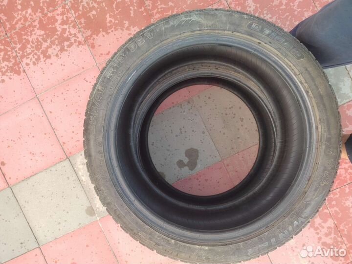 Tigar Winter 225/45 R18 95