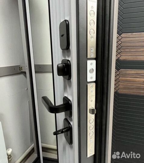 Дверь входная