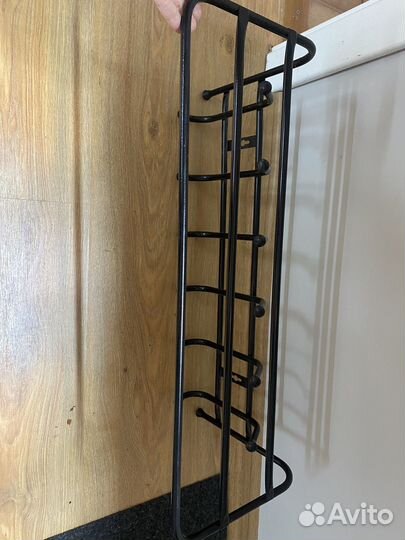 Вешалка настенная металлическая