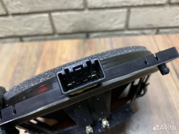 Range Rover Sport Динамик В обшивку двери LH RH