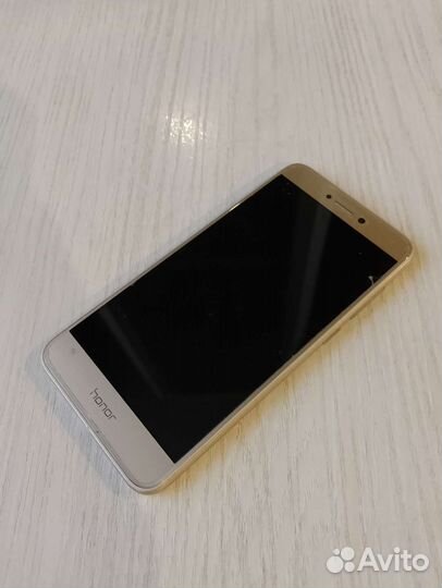 HONOR 8 Lite, 4/32 ГБ