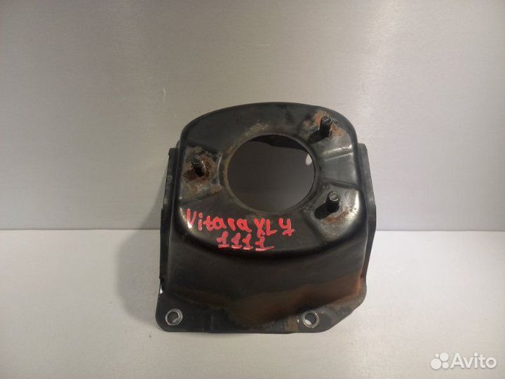 Кронштейн запасного колеса Suzuki Grand Vitara Xl7