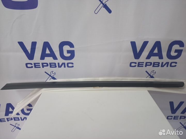Молдинг двери слева сзади Октавия 1Z0853535A 7DL