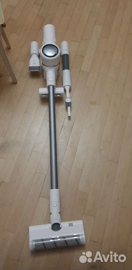 Беспроводной вертикальный пылесос dreame V9