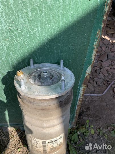 Стойка передняя левая Range Rover L405 L494