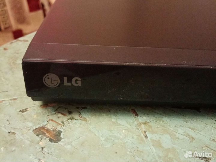 DVD-плеер LG новый, в хорошем состоянии