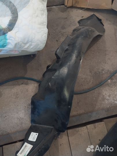 Подкрылки передние на Шевроле Лачетти