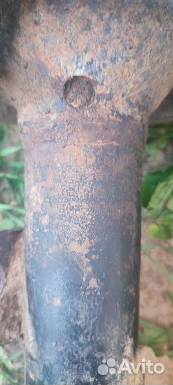 Стойка передняя