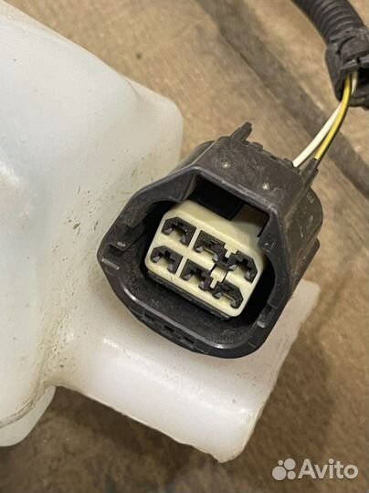 Бачок омывателя Ford Focus 2