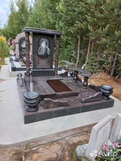 Памятники от производителя оптом / Эксклюзивные памятники