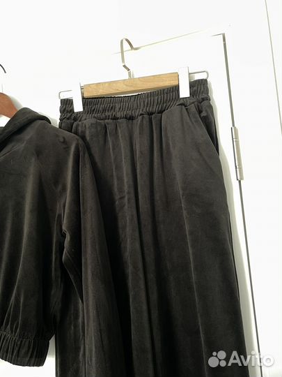 Костюм бархатный женский спортивный