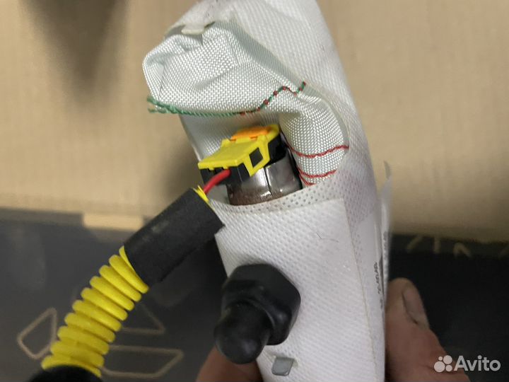 Подушка безопасности левого сиденья