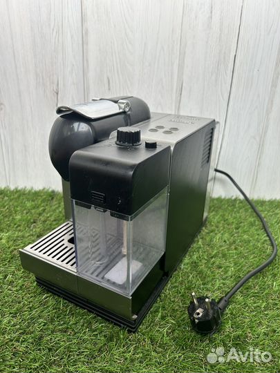 Кофемашина Nespresso Delonghi en520.s