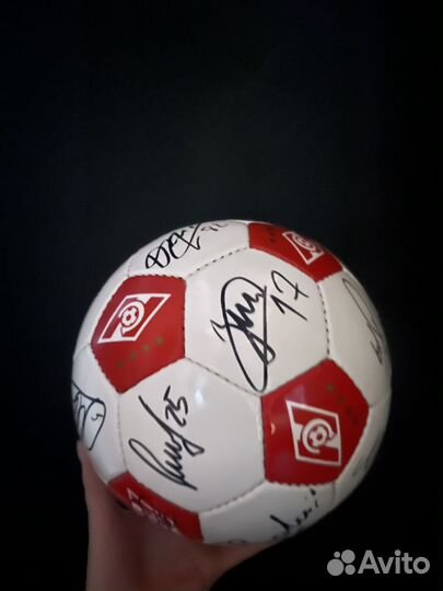 Футбольный мяч Спартак с автографами