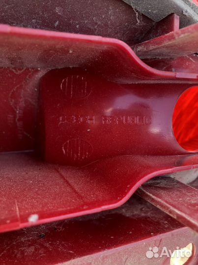 Правый задний фонарь на Форд фокус универзал