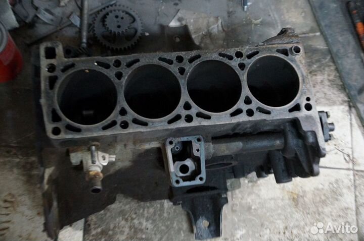 Блок цилиндров змз-409,406,405,40524 евро 3