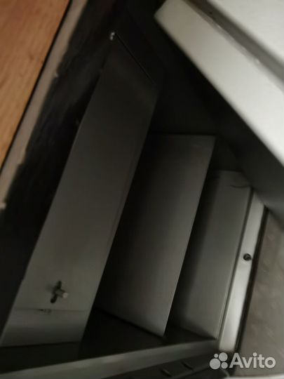 Сейф из металла