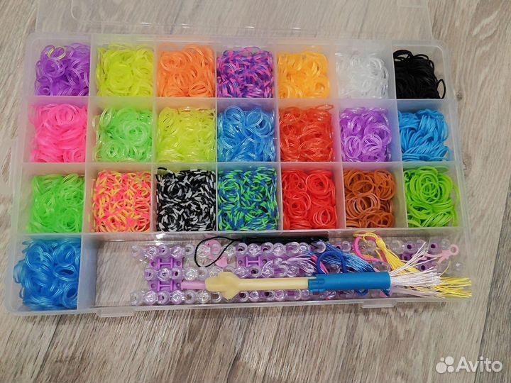 Браслеты, кольца, ожерелья из резиночек