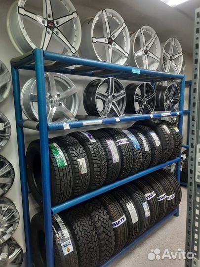 LingLong GreenMax Winter Grip 2 205/55 R17 95T