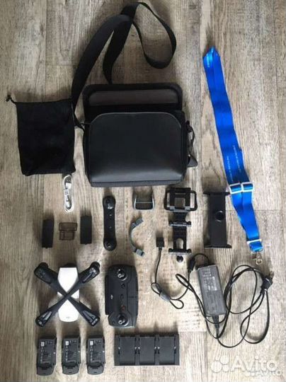 Квадрокоптер Dji spark fly more combo