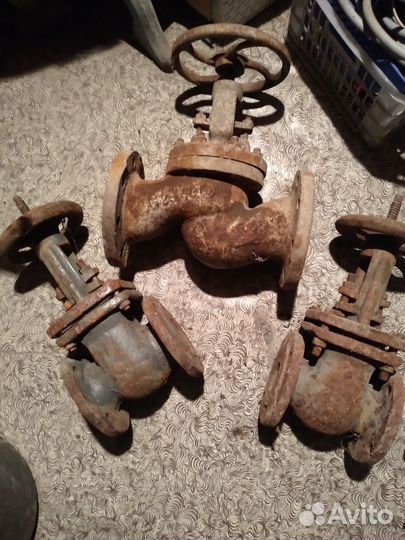 Продам задвижки