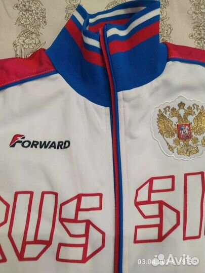 Костюм спортивный