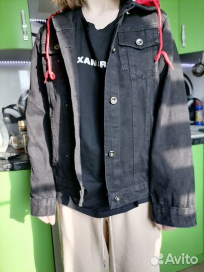 Джинсовая куртка