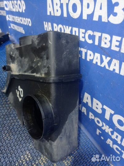 Корпус воздушного фильтра Cadillac Cts 1 седан LP1