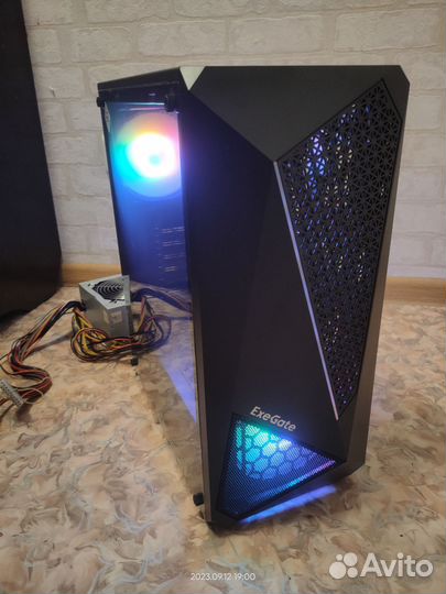 Корпус для пк ATX. Новый. RGB 120мм вентиляторы