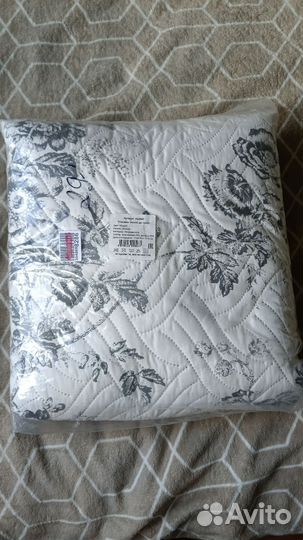 Покрывало двухстороннее стёганое 240*220 Новое