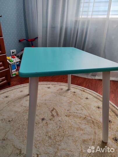 Детский столик