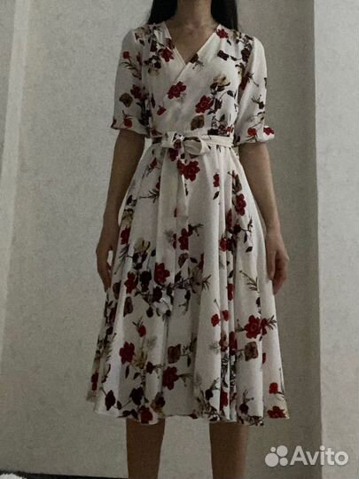 Платье праздничное