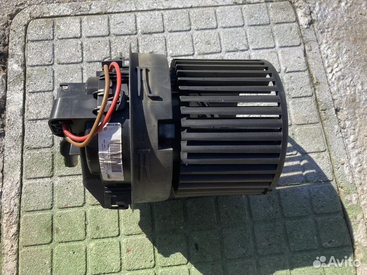 Моторчик печки, отопителя Рено Сандеро 2, Логан 2
