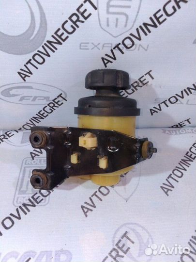 Бачок гур гидроусилителя руля Hyundai Solaris 1