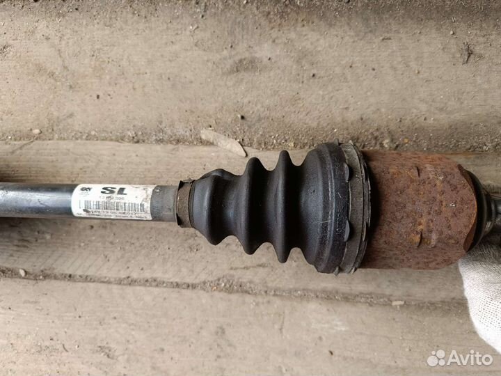 Привод левый Opel Astra H