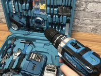 Шуруповерт с набором Makita 18V