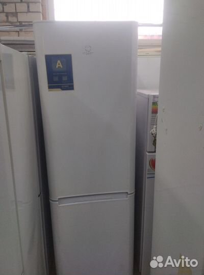 Холодильник бу indesit 185 см