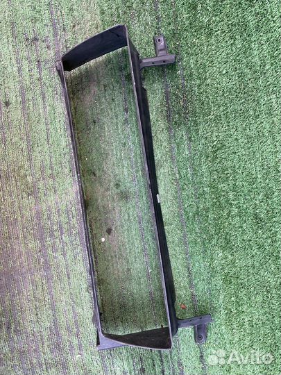 Воздухозаборник Volvo V50 MW43