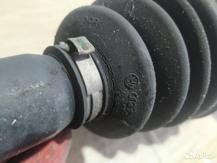 Привод передний правый Audi A6 C6 3.2 2007