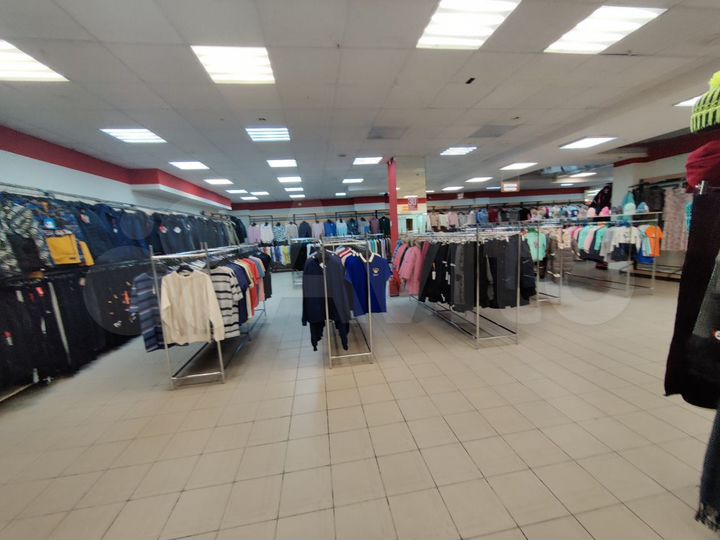 Торговая площадь, 990 м²