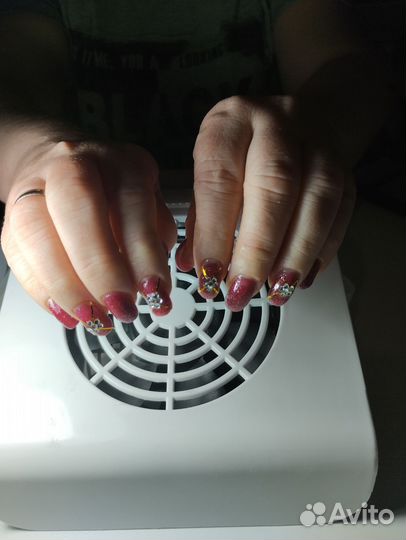 Наращивание ногтей на дому