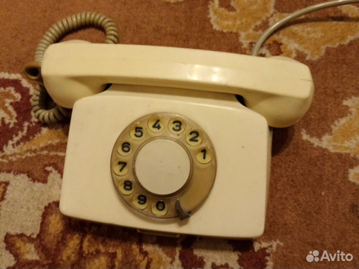 Старый телефон СССР