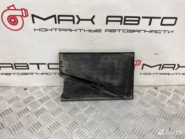 Б/У Площадка под аккумулятор (крепление акб)